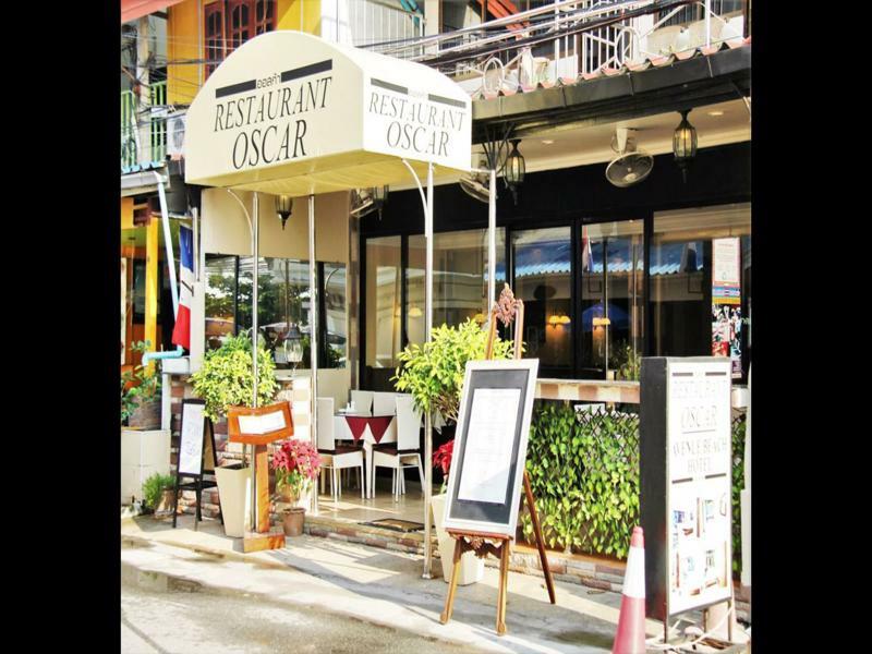 Avenue Beach Hotel Jomtien Beach Exterior photo
